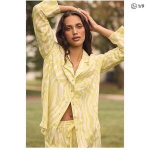 Anthropologie Yellow and White Zebra-Print Pajama Set size large